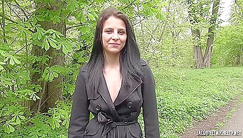 Flashing in the park and riding her sex toy